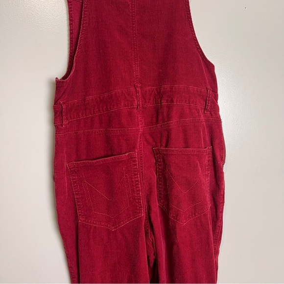 Show Me Your Mumu Berkeley Bell Crimson Red Corduroy Overalls Size Large - Picture 6 of 12